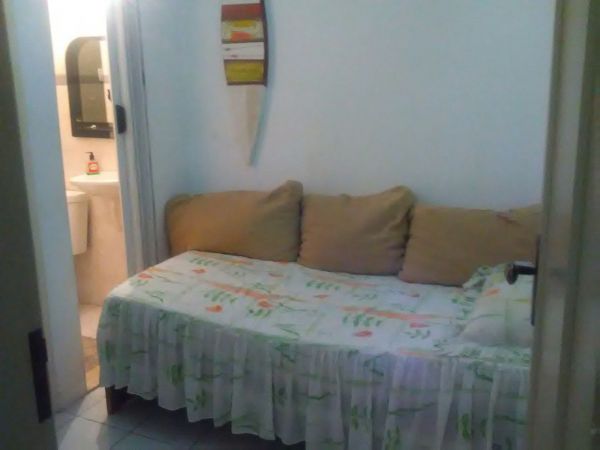 Apt 2 qts, Barra